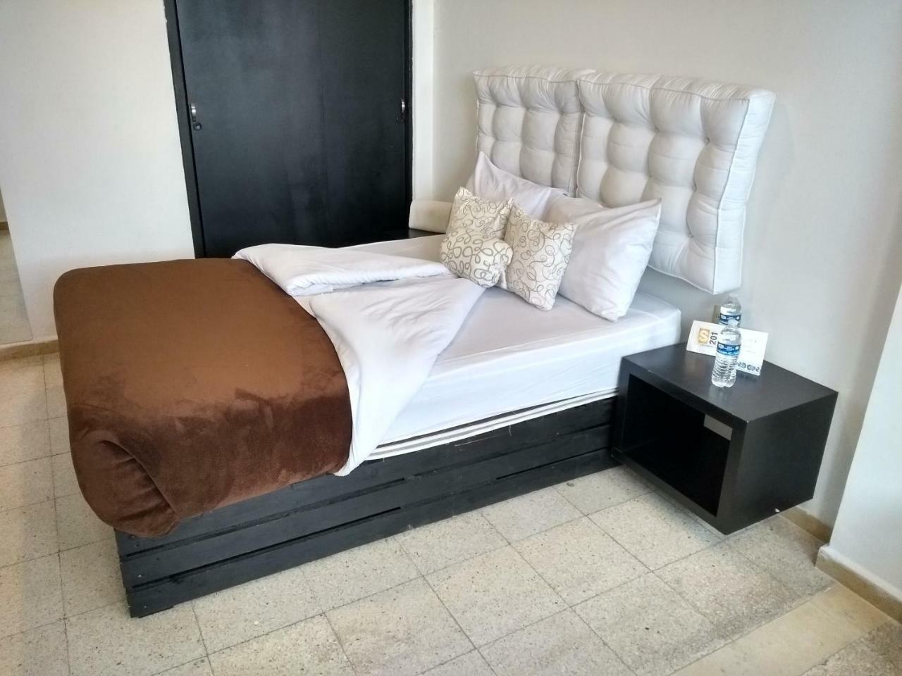 Suites 201 普埃布拉 外观 照片